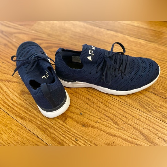 APL TechLoom Wave Sneaker - Picture 2 of 5